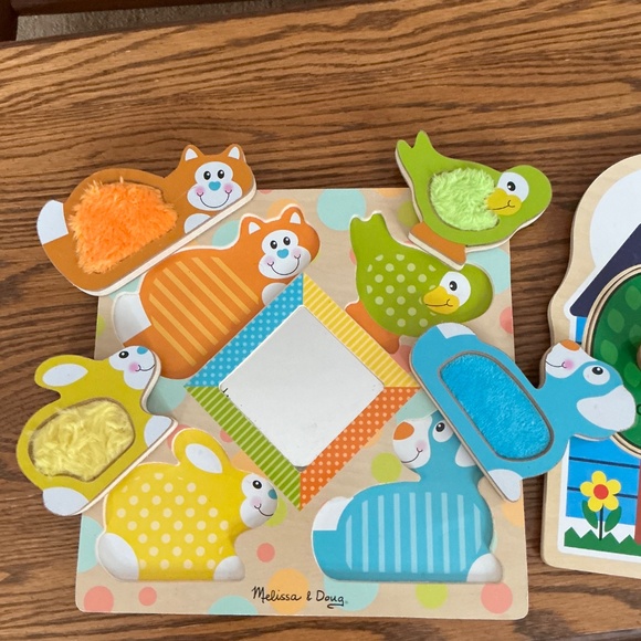 Melissa & Doug Bundle of 2 Wooden Puzzles Ages 12 months to 2 EUC - Picture 12 of 12